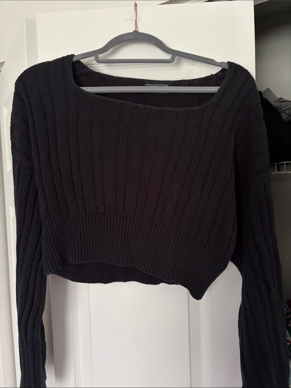 Urban Outfitters Black Ribbed Cropped Crewneck Sweater